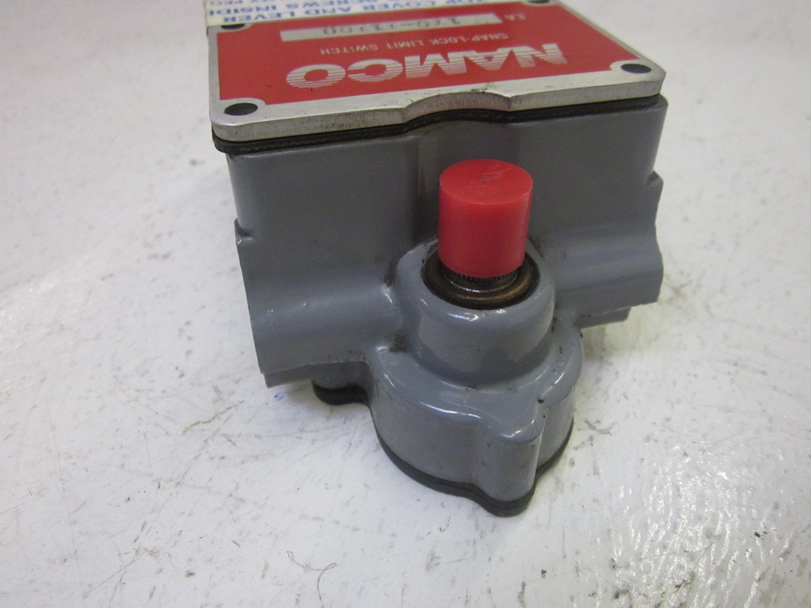 NAMCO EA170-11100 LIMIT SWITCH *NEW NO BOX*
