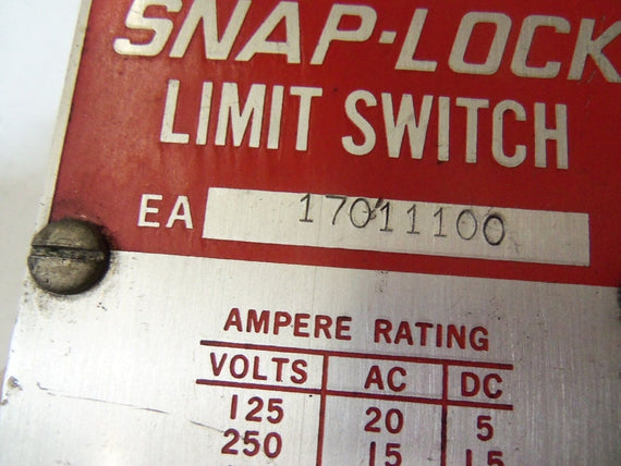 NAMCO CONTROLS LIMIT SWITCH EA17011100 *USED*