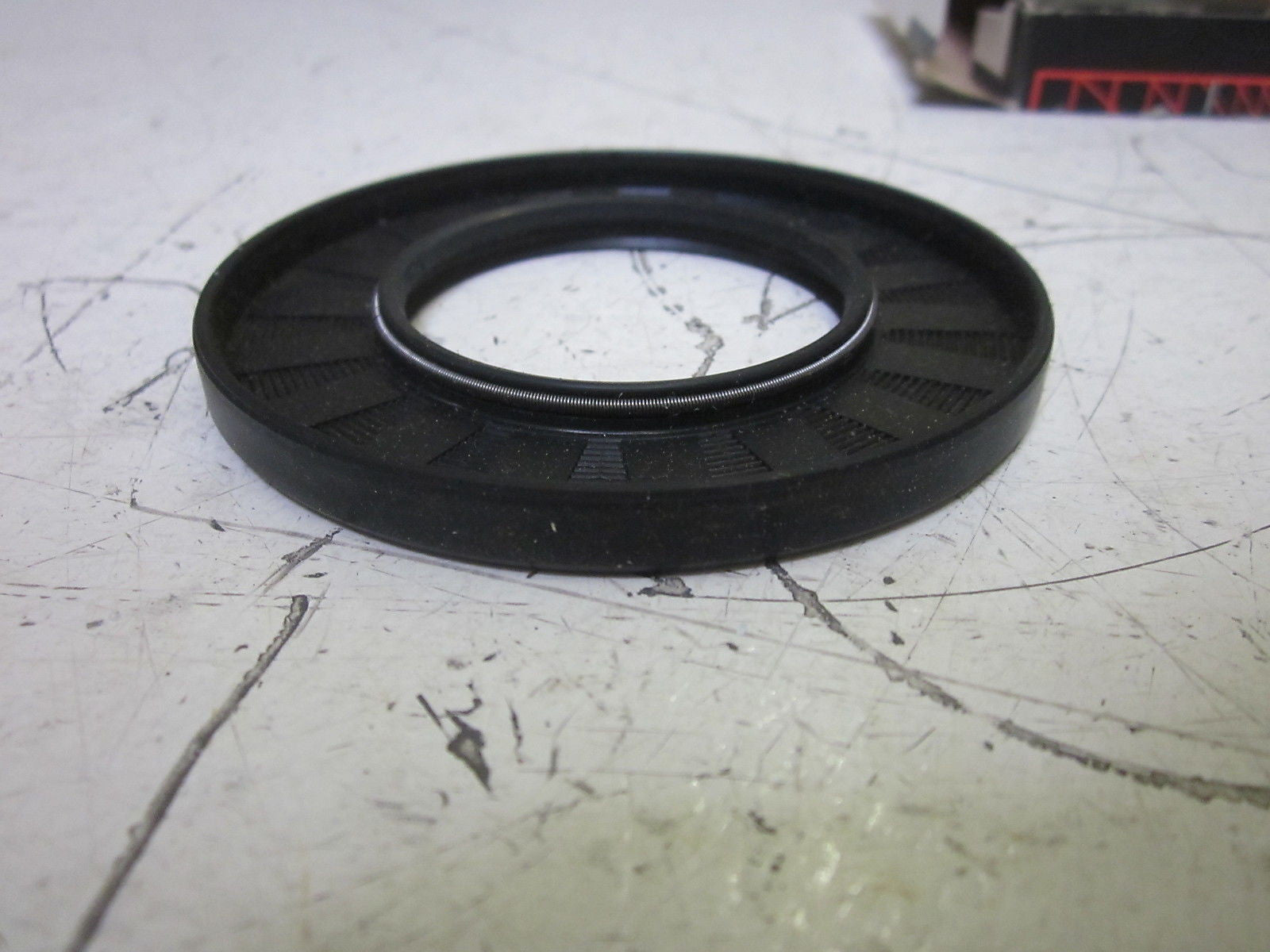 NATIONAL 50X90X8 OIL SEAL 1.969X3.543X0.315 *NEW IN BOX*