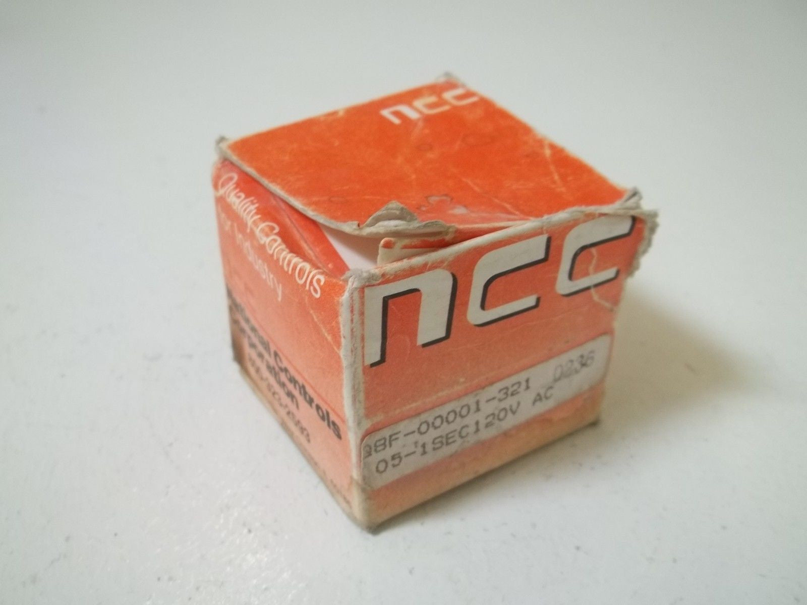 NCC Q8F-00001-321 SOLID STATE RELAY .05-1 SEC. *NEW IN BOX*