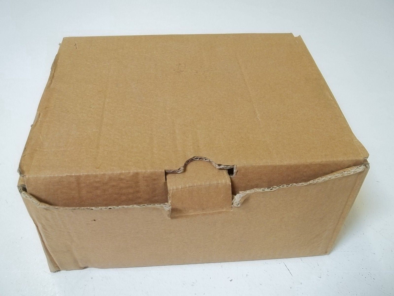 NEMIC-LAMBDA EWS600P-24 POWER SUPPLY 100-240V *NEW IN BOX*