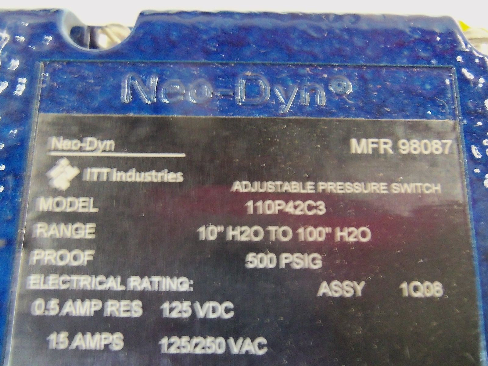 NEYO-DYN 110P42C3 ADJUSTABLE PRESSURE SWITCH *USED*