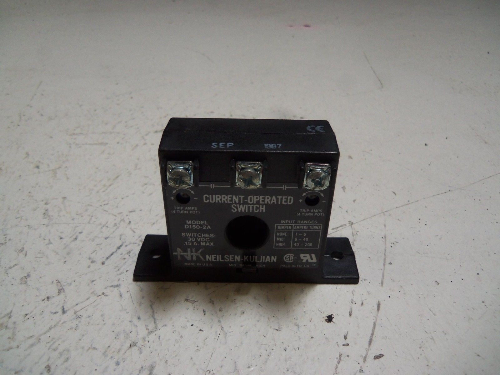 NIELSEN-KULJIAN D150-2A CURRENT-OPERATED SWITCH *USED*
