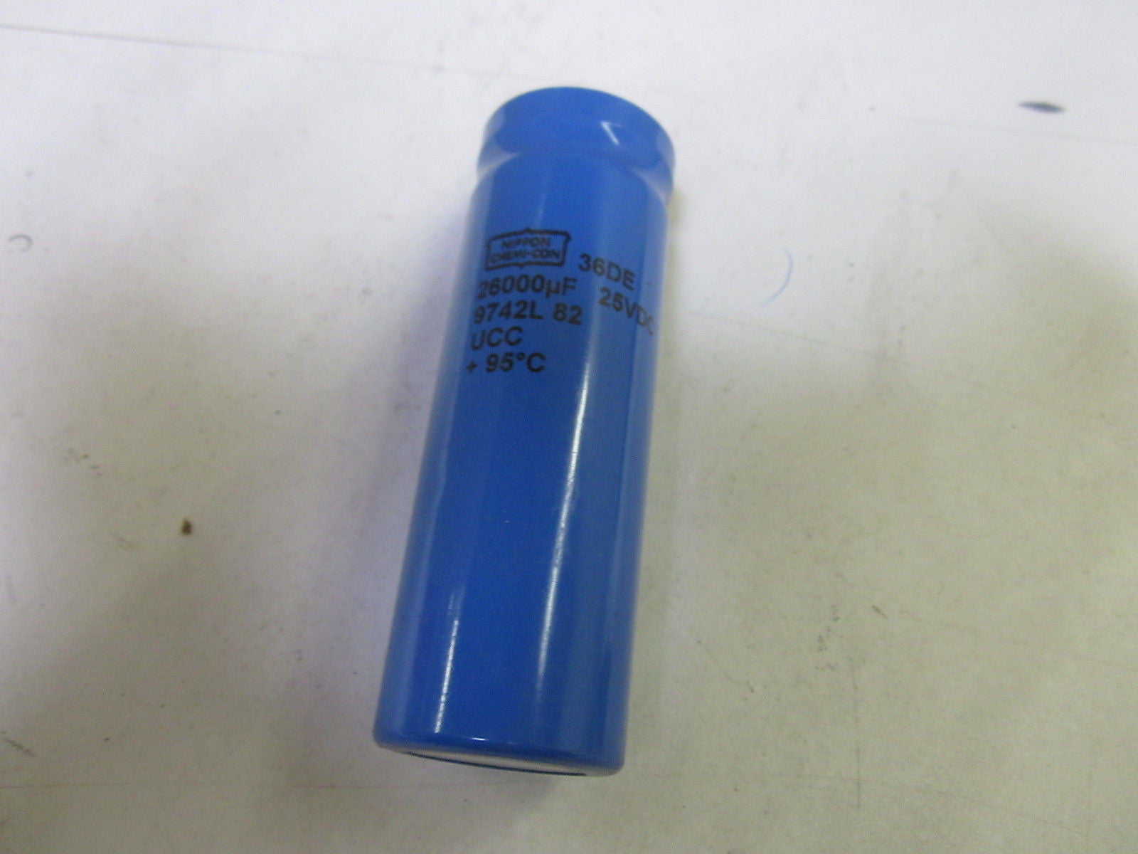 NIPPOM CHEMI-CON 9742L 82 *NEW NO BOX*