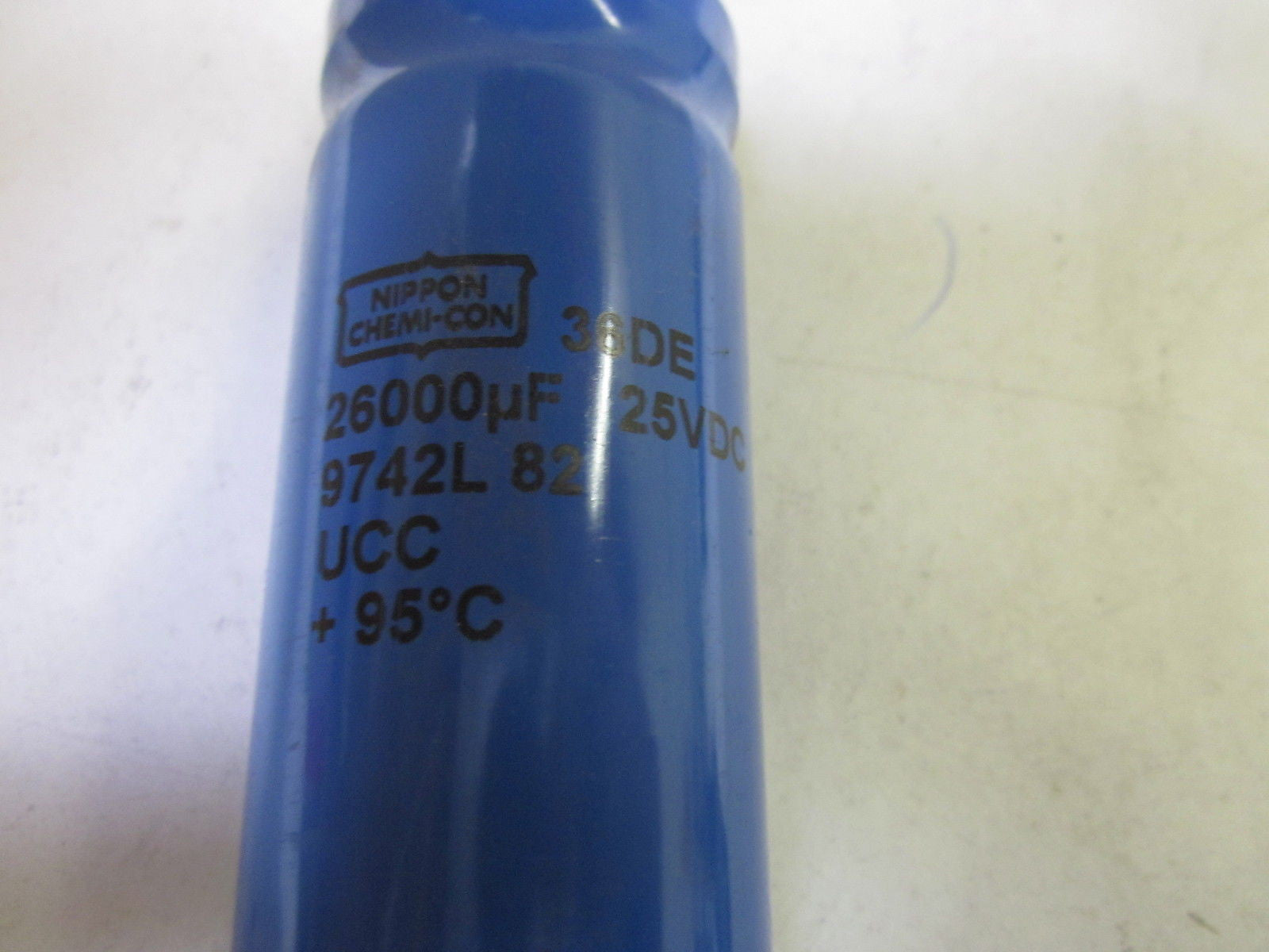 NIPPOM CHEMI-CON 9742L 82 *NEW NO BOX*