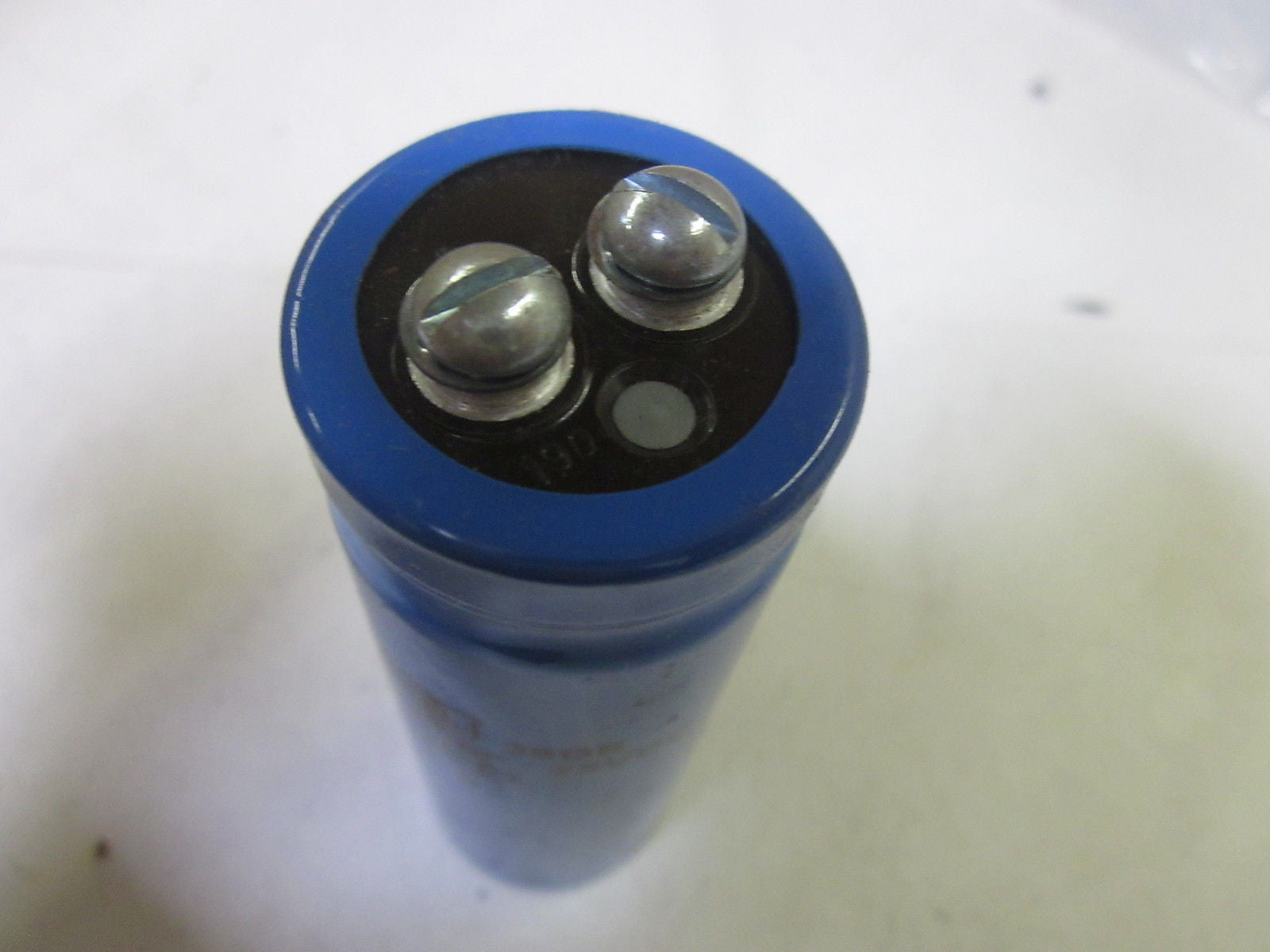 NIPPOM CHEMI-CON 9742L 82 *NEW NO BOX*