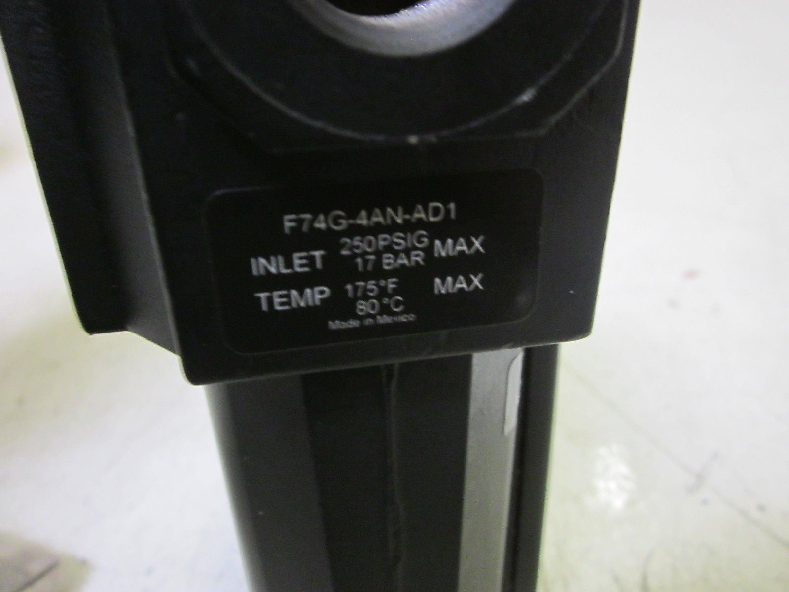 NORGREN R74G-4AT-RMG REGULATOR  / F74G-4AN-AD1 LUBRICATOR *AS PICTURED* USED