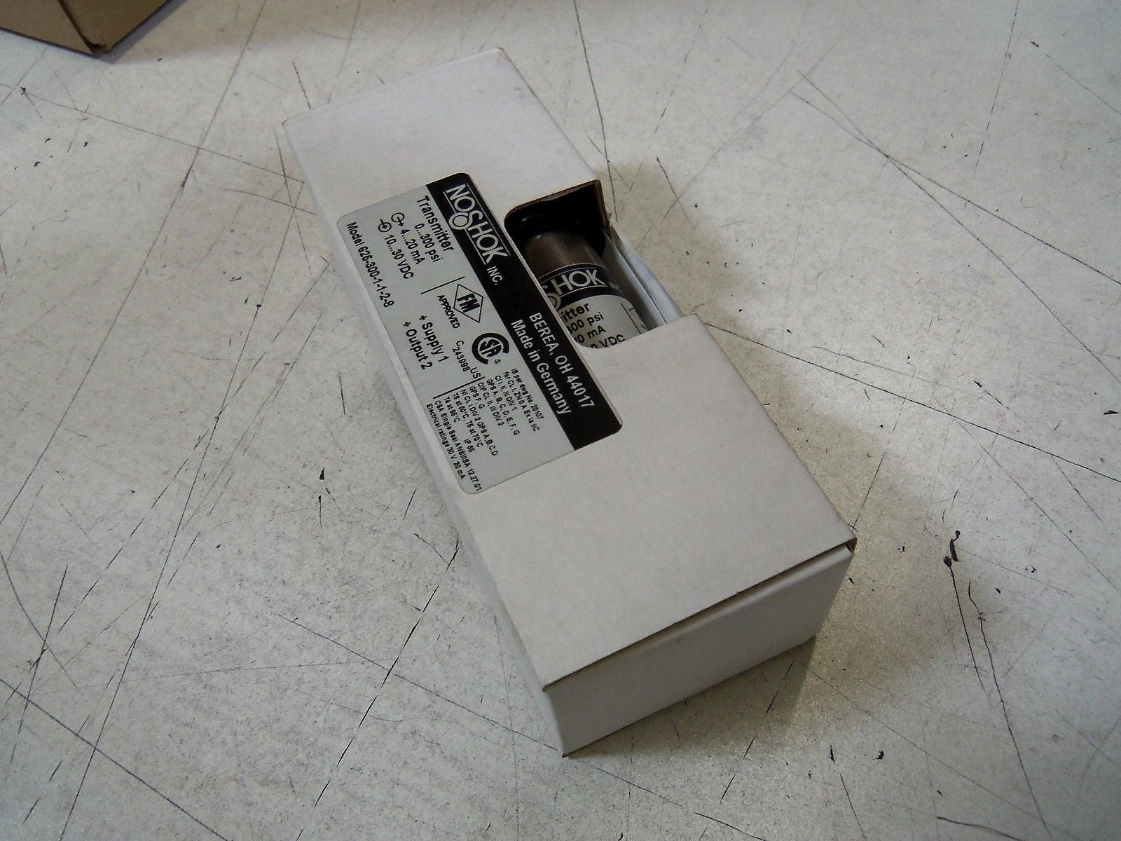 NOSHOK 625-300-1-1-2-8 *NEW IN BOX*