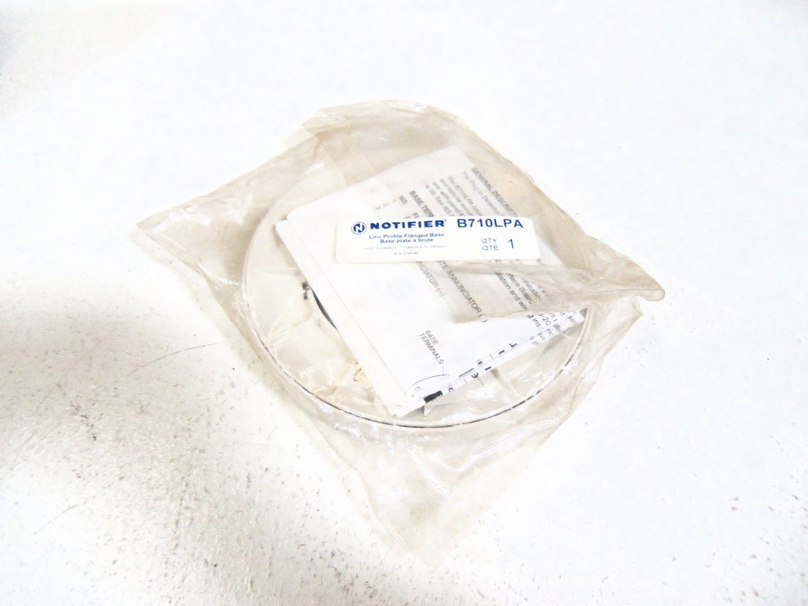 NOTIFIER LOW PROFILE FLANGED BASE B710LPA *NEW IN BAG*