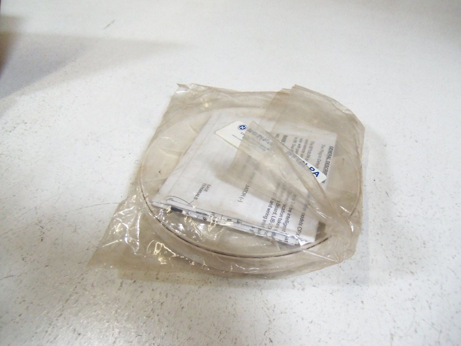 NOTIFIER LOW PROFILE FLANGED BASE B710LPA *NEW IN BAG*