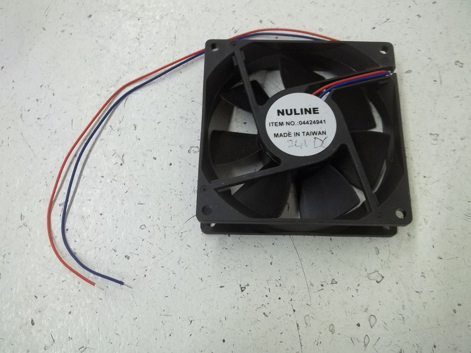 NULINE 04424941 SQUARE FAN *NEW NO BOX*