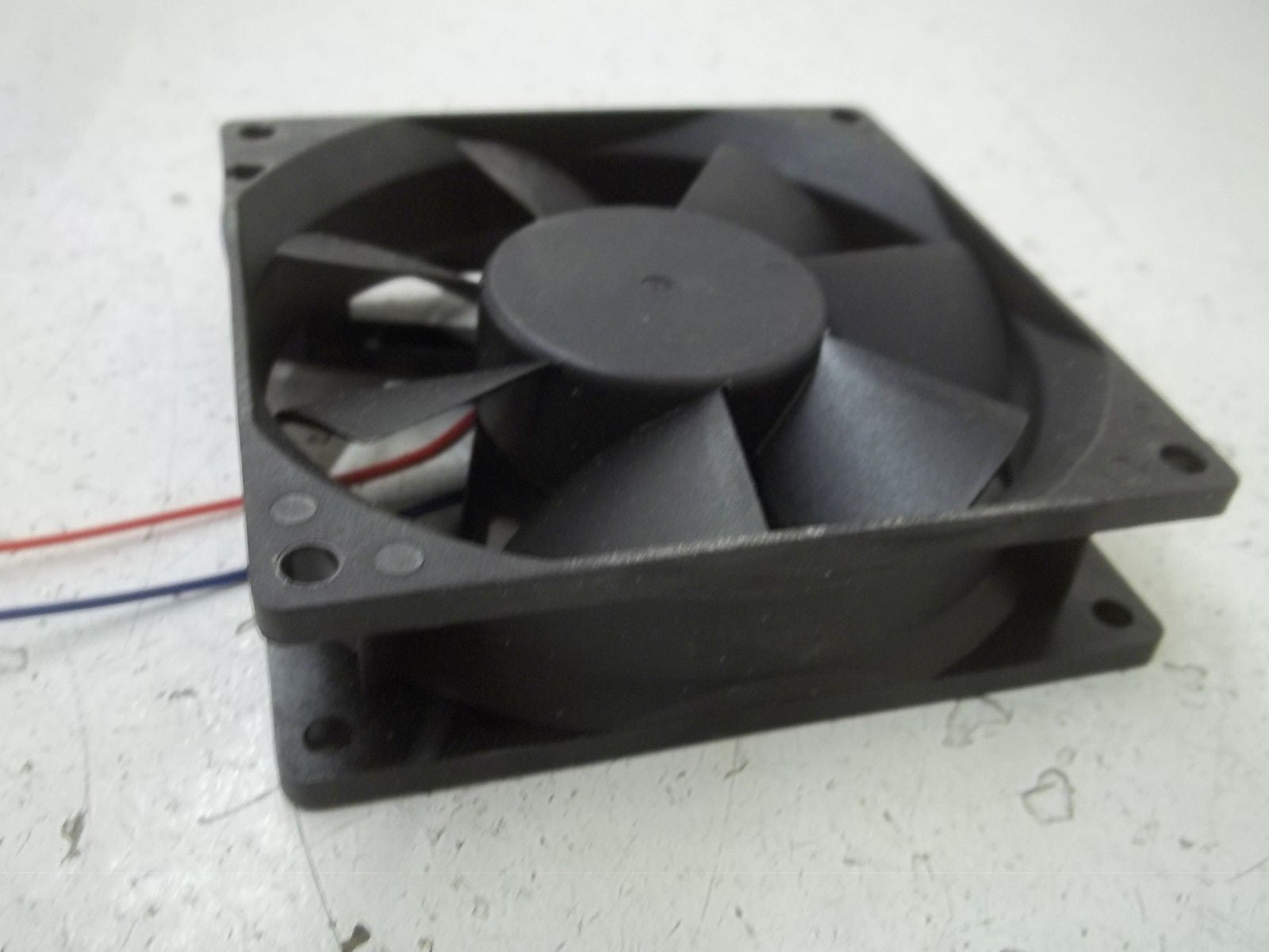 NULINE 04424941 SQUARE FAN *NEW NO BOX*