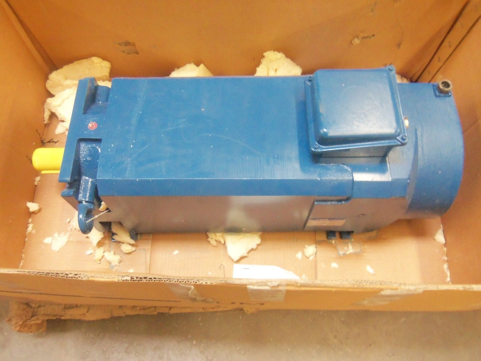NUM AMS132LI1B22CR1 MOTOR *NEW NO BOX*