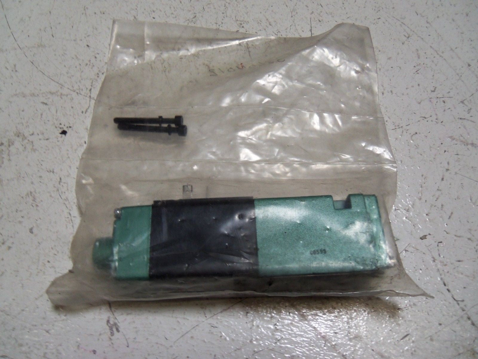 NUMATICS 081SA4004 SOLENOID VALVE *NEW IN FACTORY BAG*