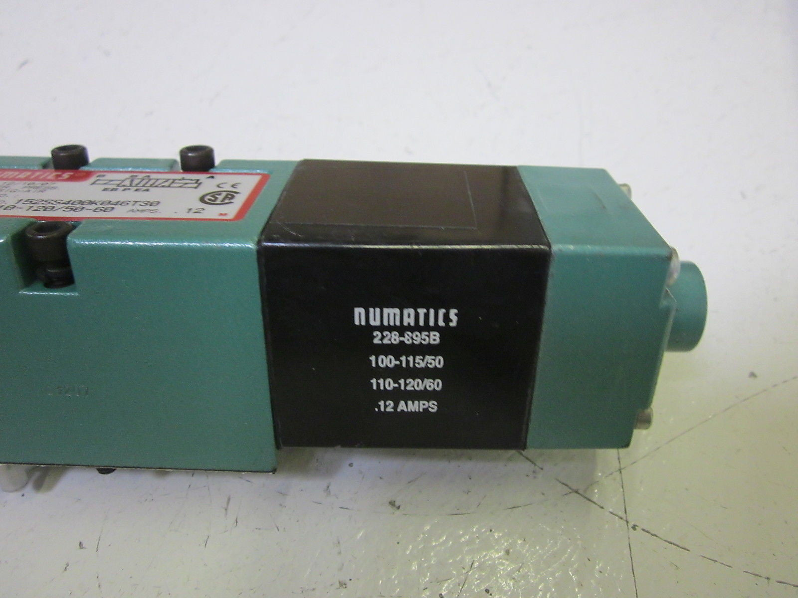 NUMATICS 152SS400K046T30 DUAL COIL VALVE 110-120V *USED*