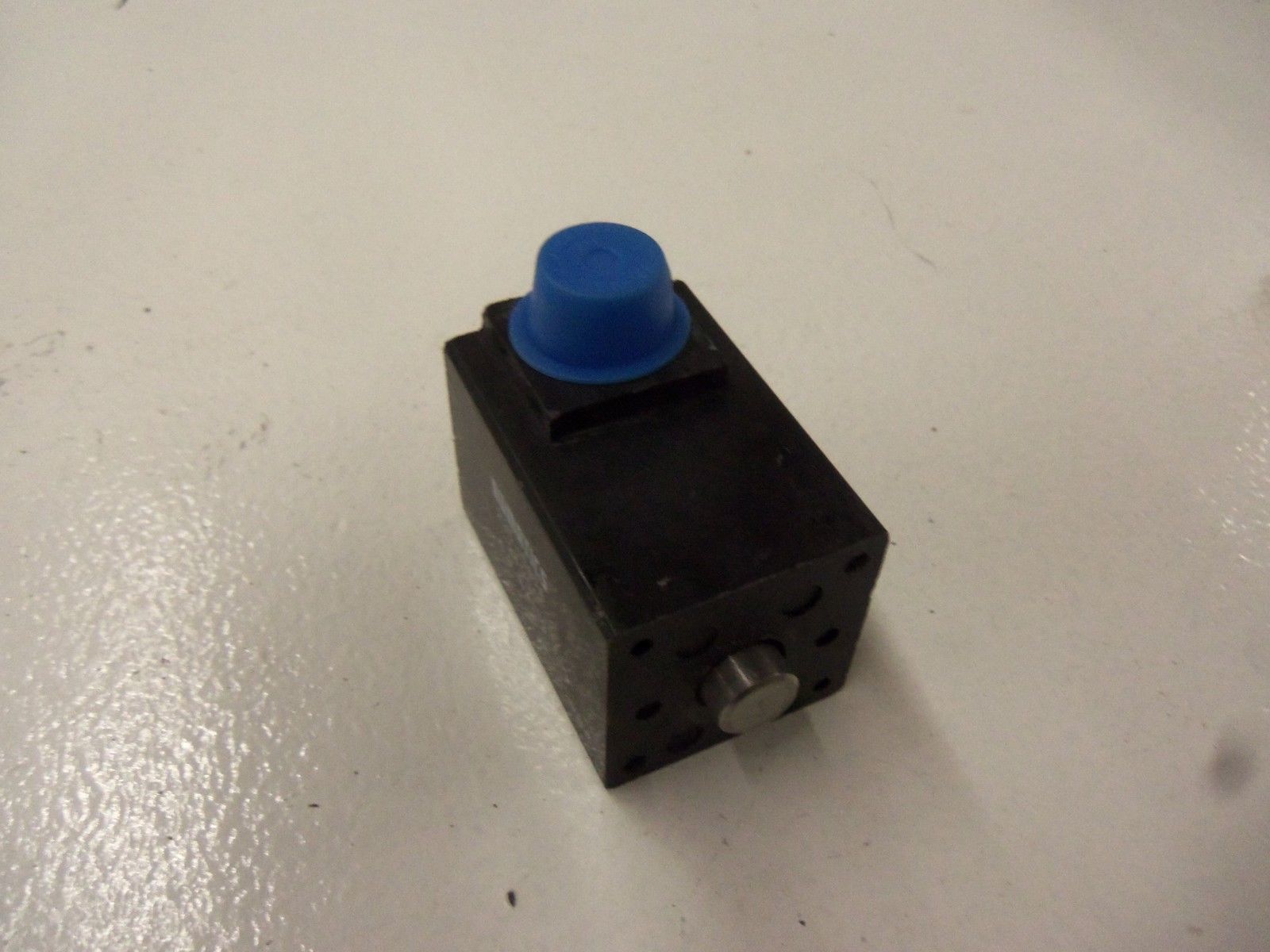 NUMATICS 225-367B 24VDC *NEW NO BOX*