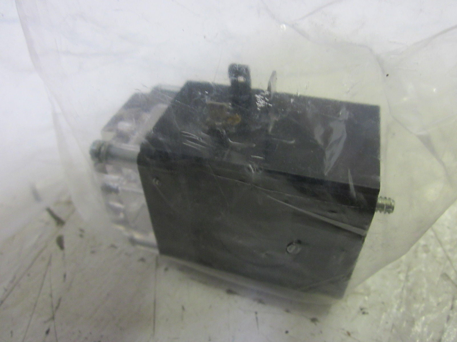 NUMATICS 226-411B SOLENOID COIL 6W 24VDC  *NEW NO BOX*