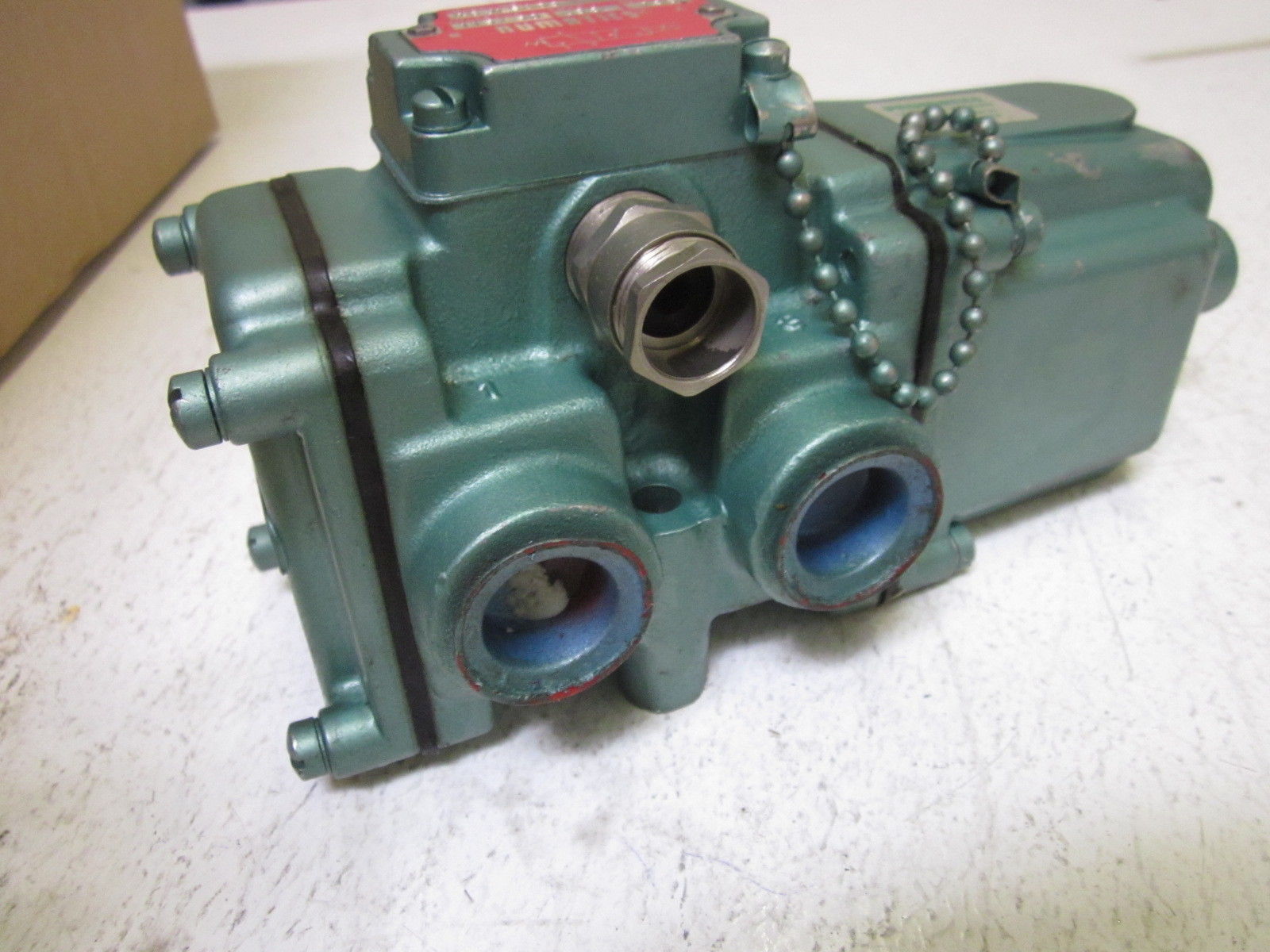 NUMATICS 46JLSAD3 115V VALVE *USED*