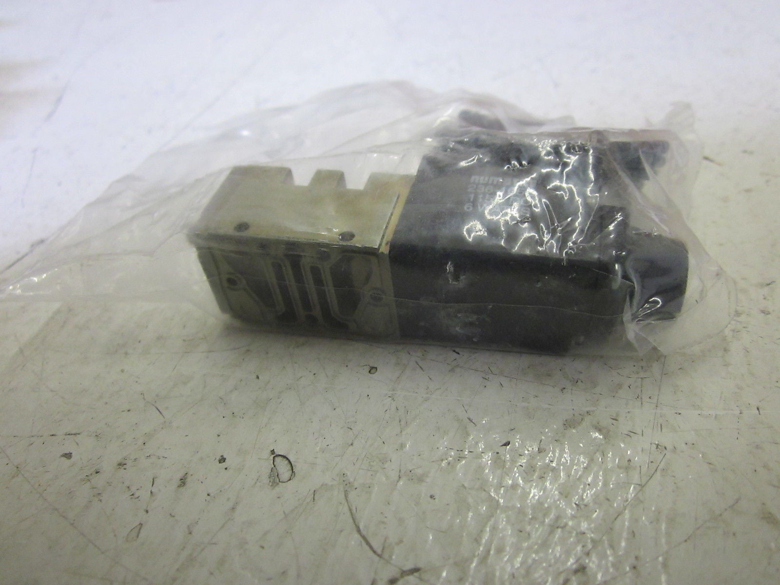NUMATICS 92175U VALVE 115V *NEW IN A BAG*