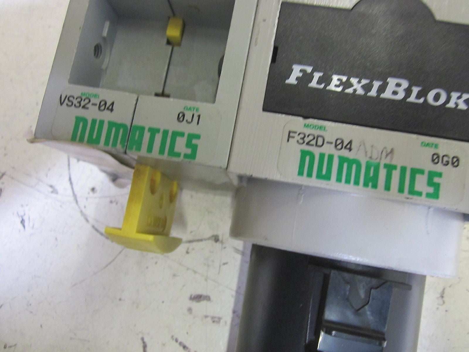 NUMATICS F32D-04ADM FILTER w/ VS32-04 SHUT-OFF VALVE *NEW NO BOX*