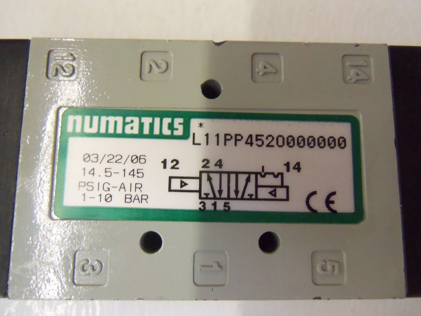 NUMATICS L11PP452O000000 SOLENOID VALVE *NEW NO BOX*
