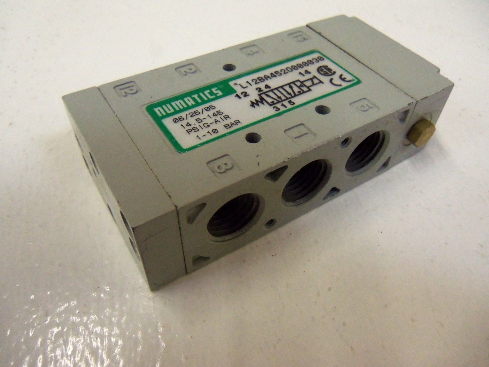 NUMATICS L12BA452O000030 SOLENOID VALVE (AS PICTURED) *USED*