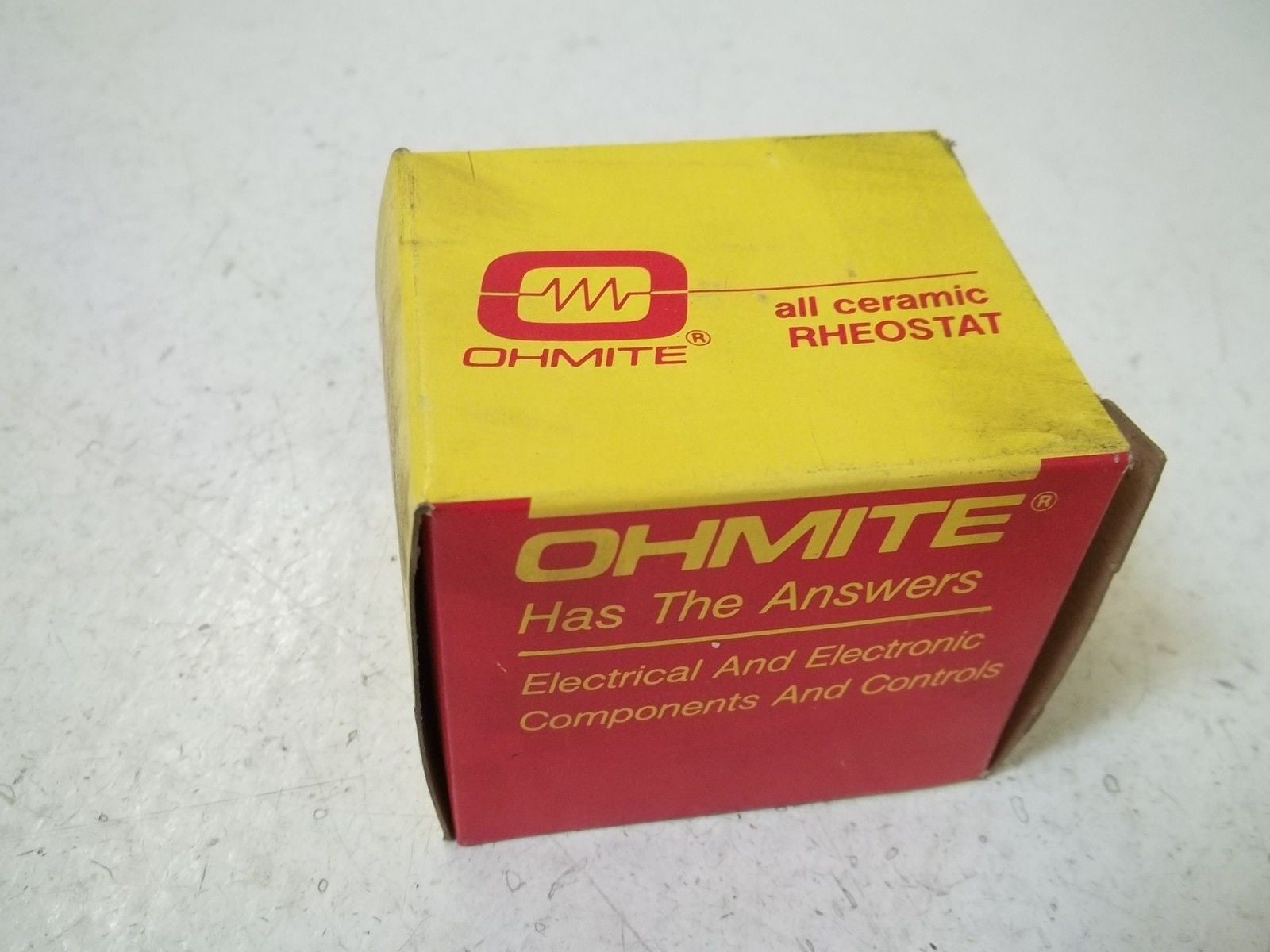 OHMITE  0323 ( RJS300) RHEOSTAT MODEL J 50WATT, 300 OHMS *NEW IN BOX*