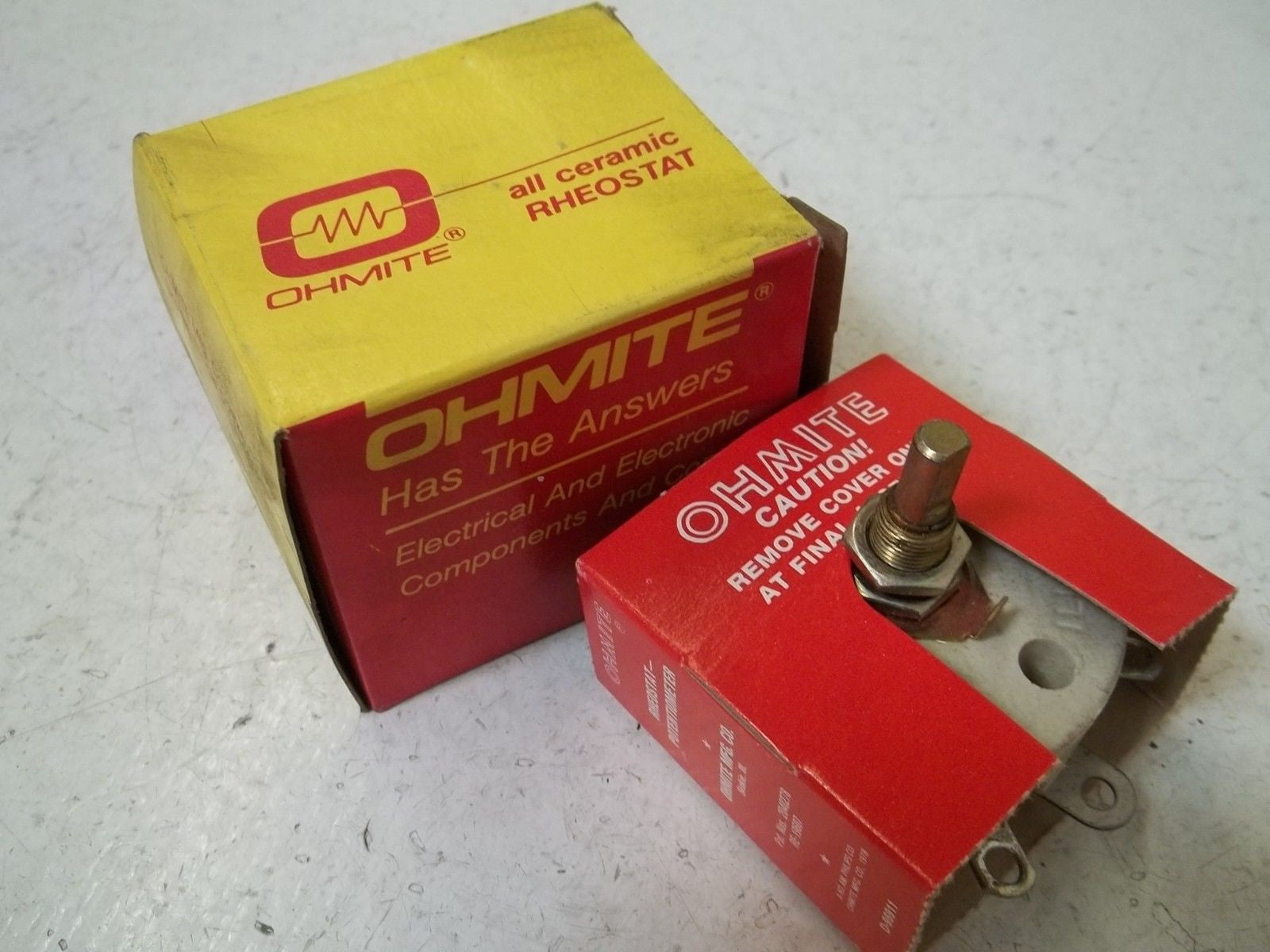 OHMITE  0323 ( RJS300) RHEOSTAT MODEL J 50WATT, 300 OHMS *NEW IN BOX*