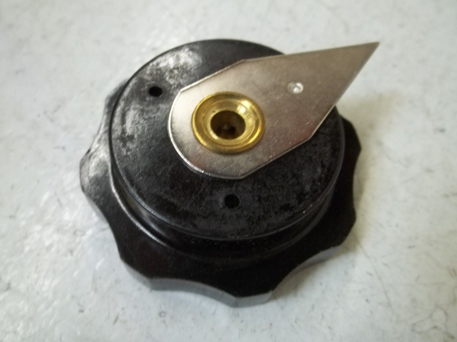 OHMITE 5111 POINTER KNOB *NEW IN BOX*