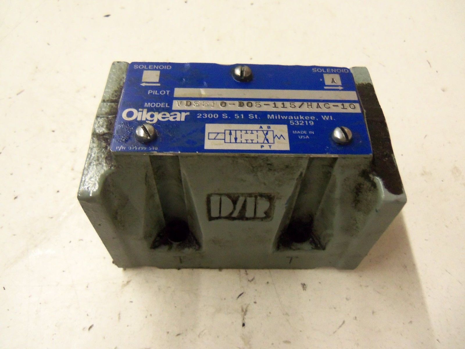 OILGEAR VDS510-D05-115/HAC-10 DIRECTIONAL CONTROL VALVE *USED*