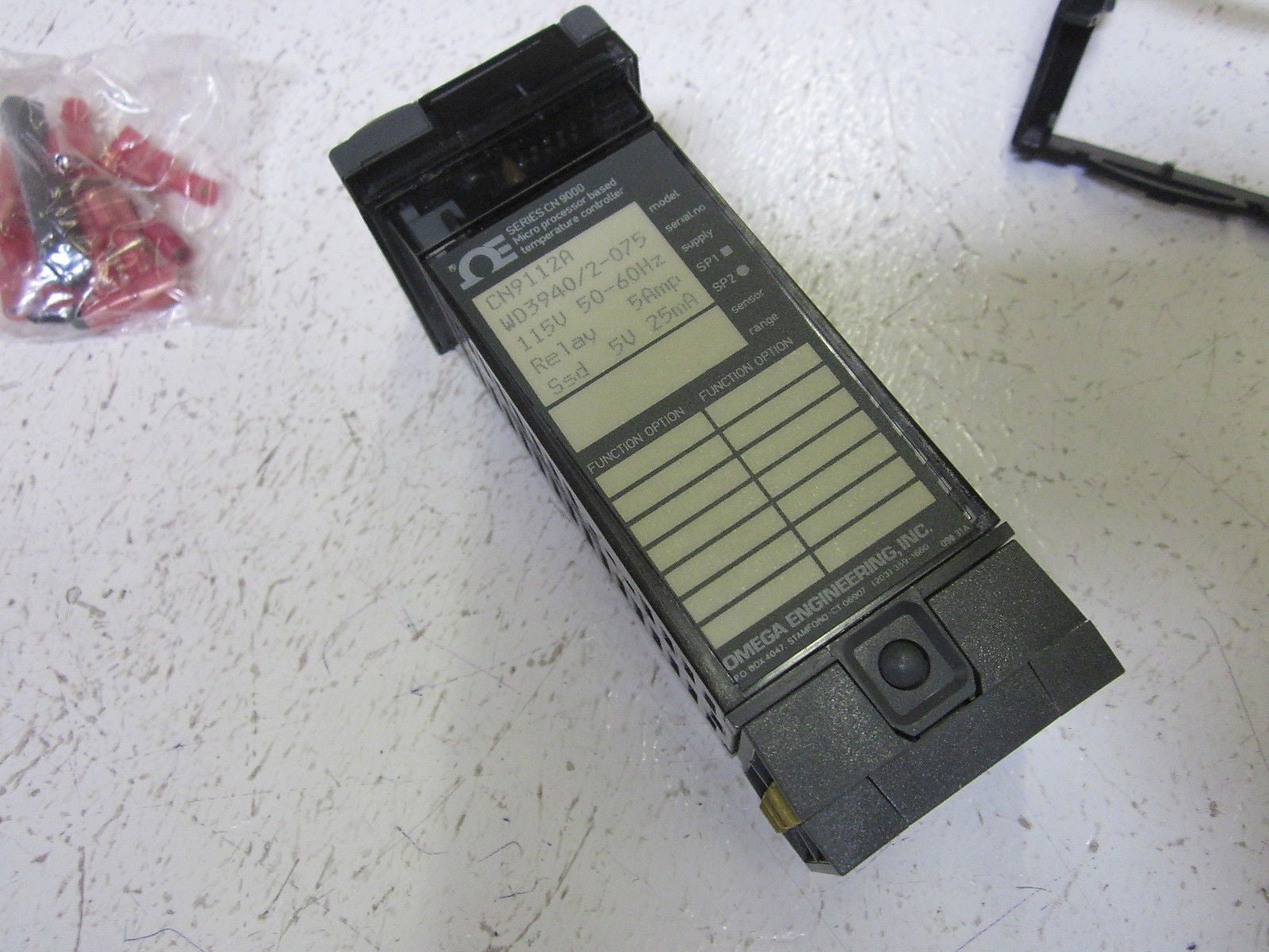 OMEGA CN9112A TEMPERATURE CONTROLLER  *NEW IN BOX*