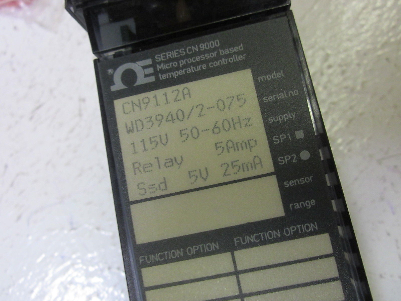 OMEGA CN9112A TEMPERATURE CONTROLLER  *NEW IN BOX*