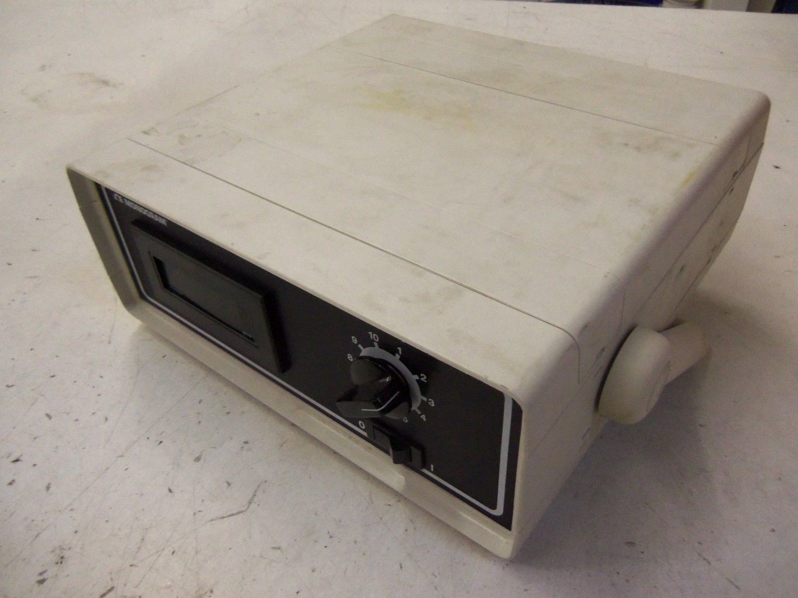 OMEGA DP116-KCI-A-MQSS  (NO POWER CORD) *USED*