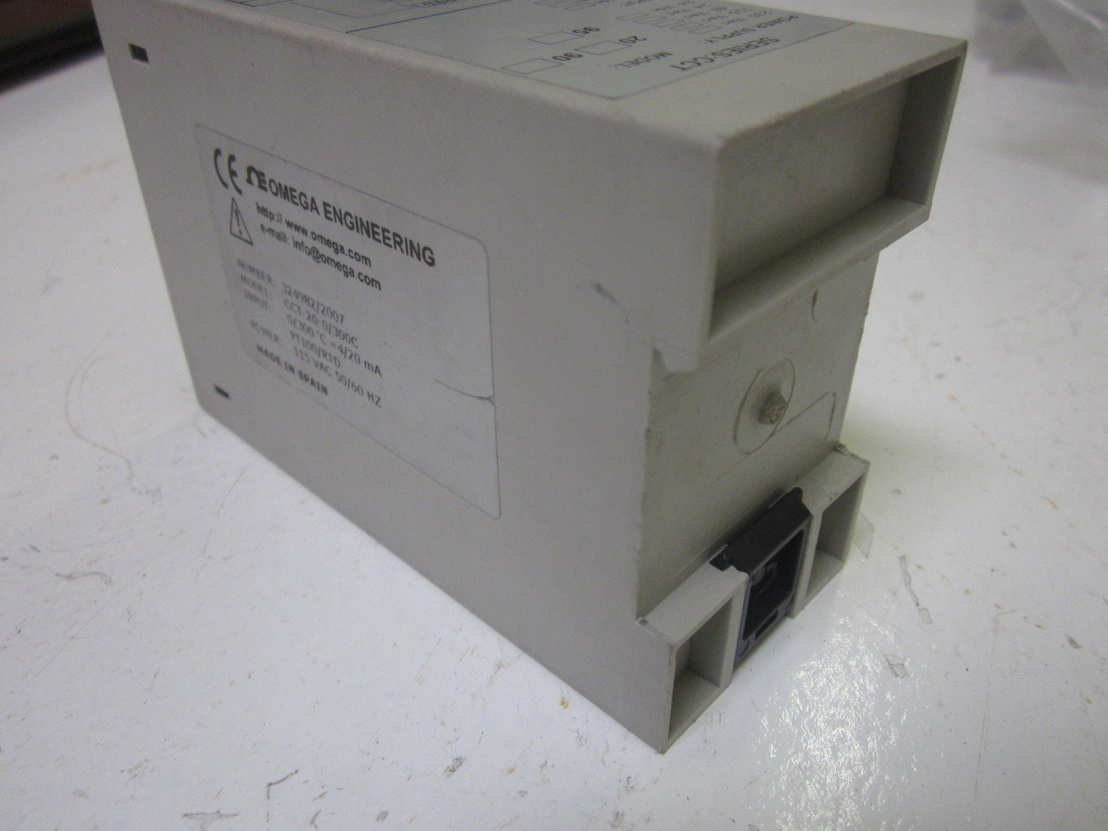 OMEGA ENGINEERING CCT-20-0/300C *NEW NO BOX*