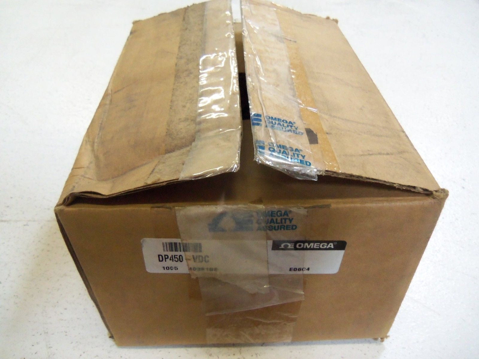 OMEGA PANEL METER DP450-VDC *USED*