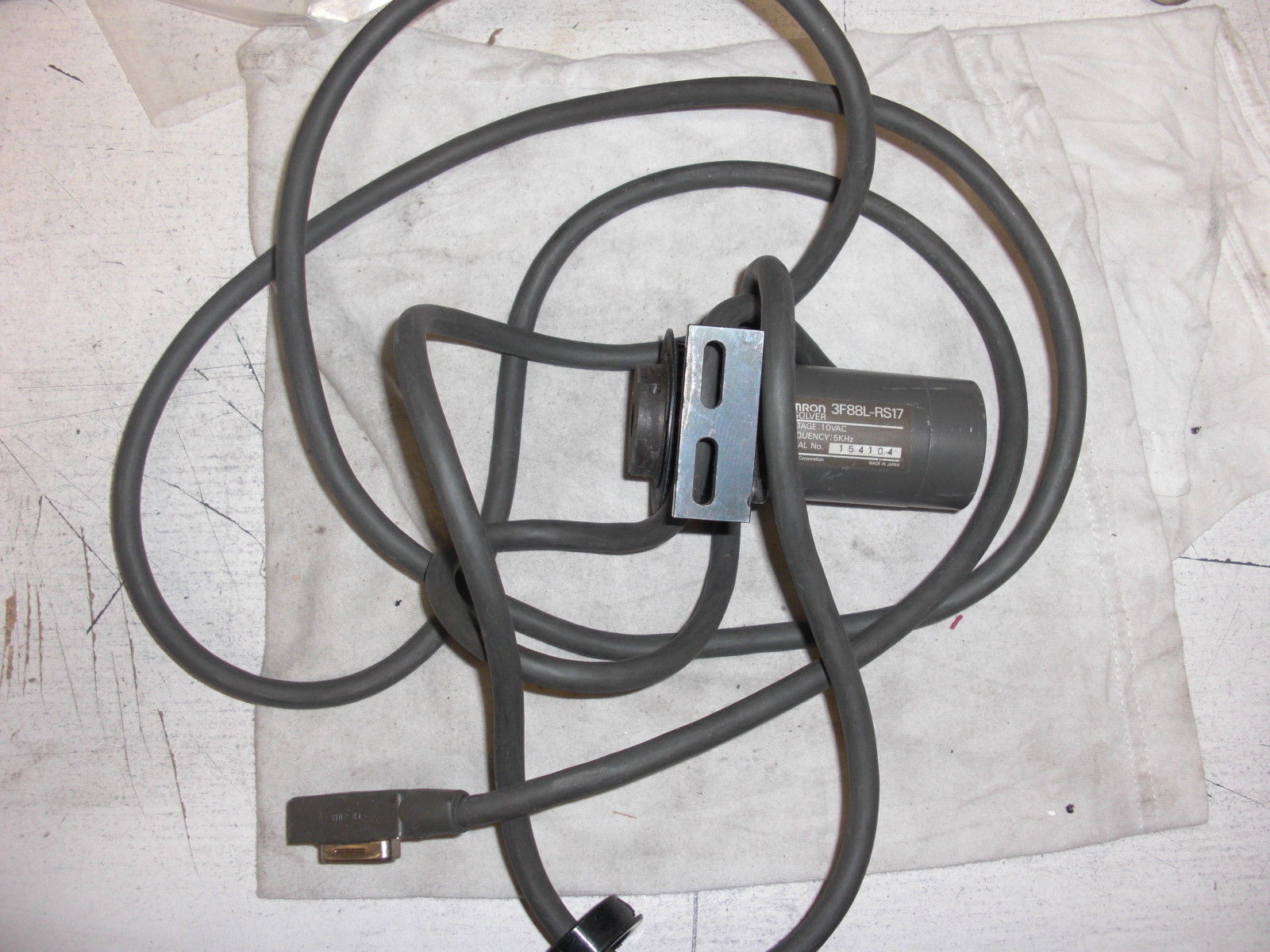 OMRON 3F88L-RS17 *USED*