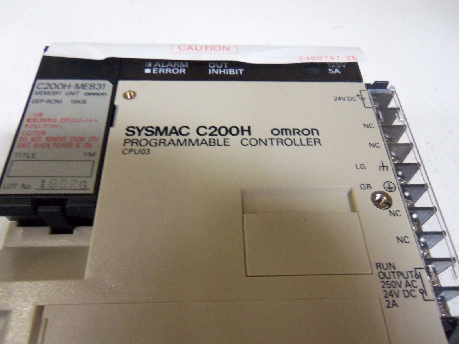 Omron C200H-CPU03-E2 CPU PWR SUPPLY W/ MEMORY C200HME831 ** GENUINE **
