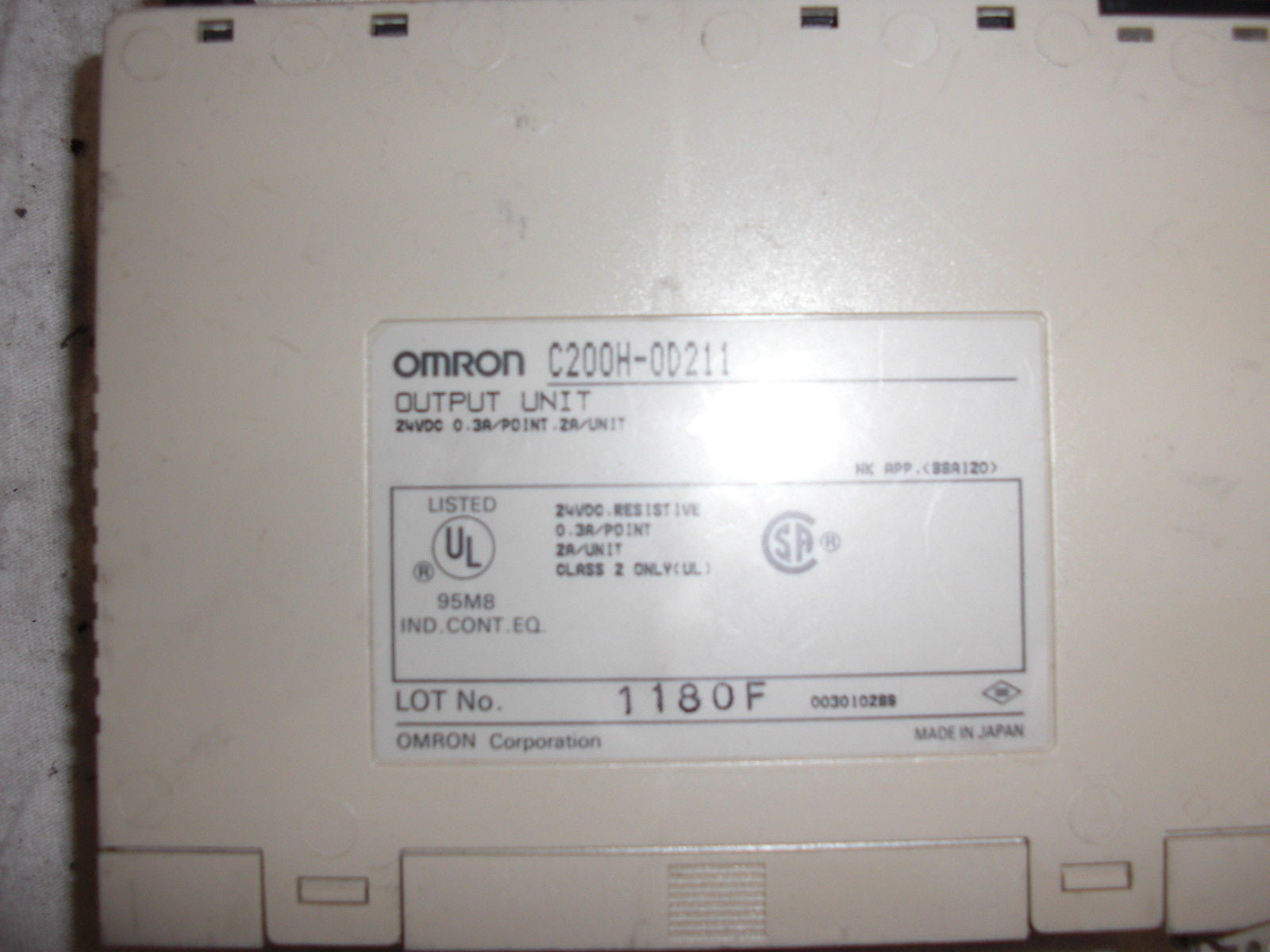 OMRON C200H-OD211 *USED*