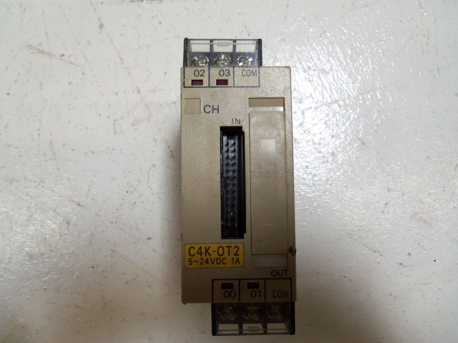 OMRON C4K-0T2 4 POINT OUTPUT *USED*