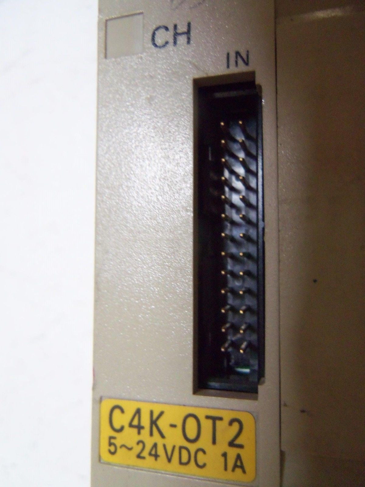 OMRON C4K-0T2 4 POINT OUTPUT *USED*