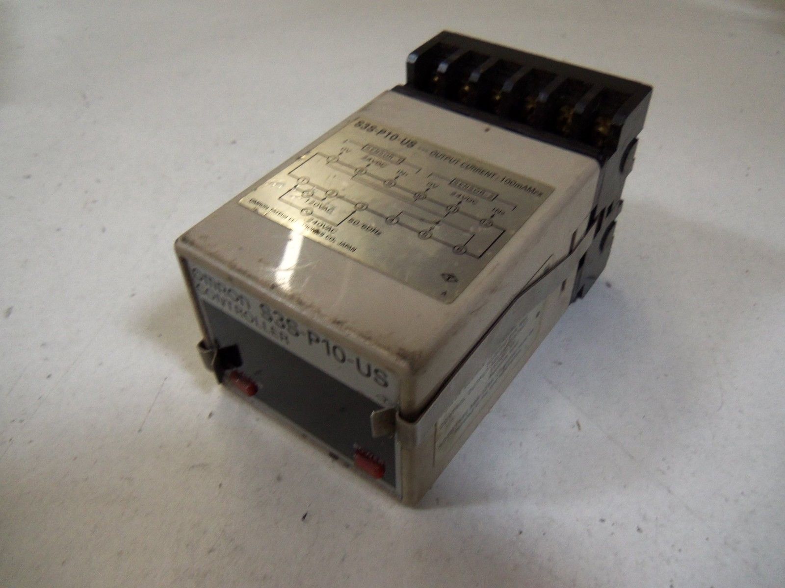 OMRON CONTROLLER S35-P10-US *USED*
