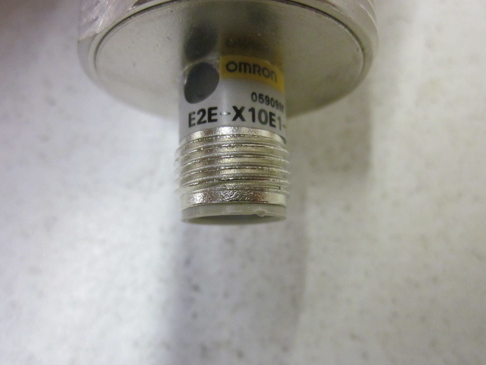 OMRON E2E-X10E1-M1 *NEW NO BOX*