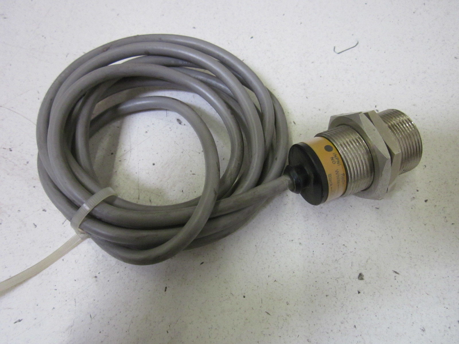 OMRON E2E-X10E1 UNMP
