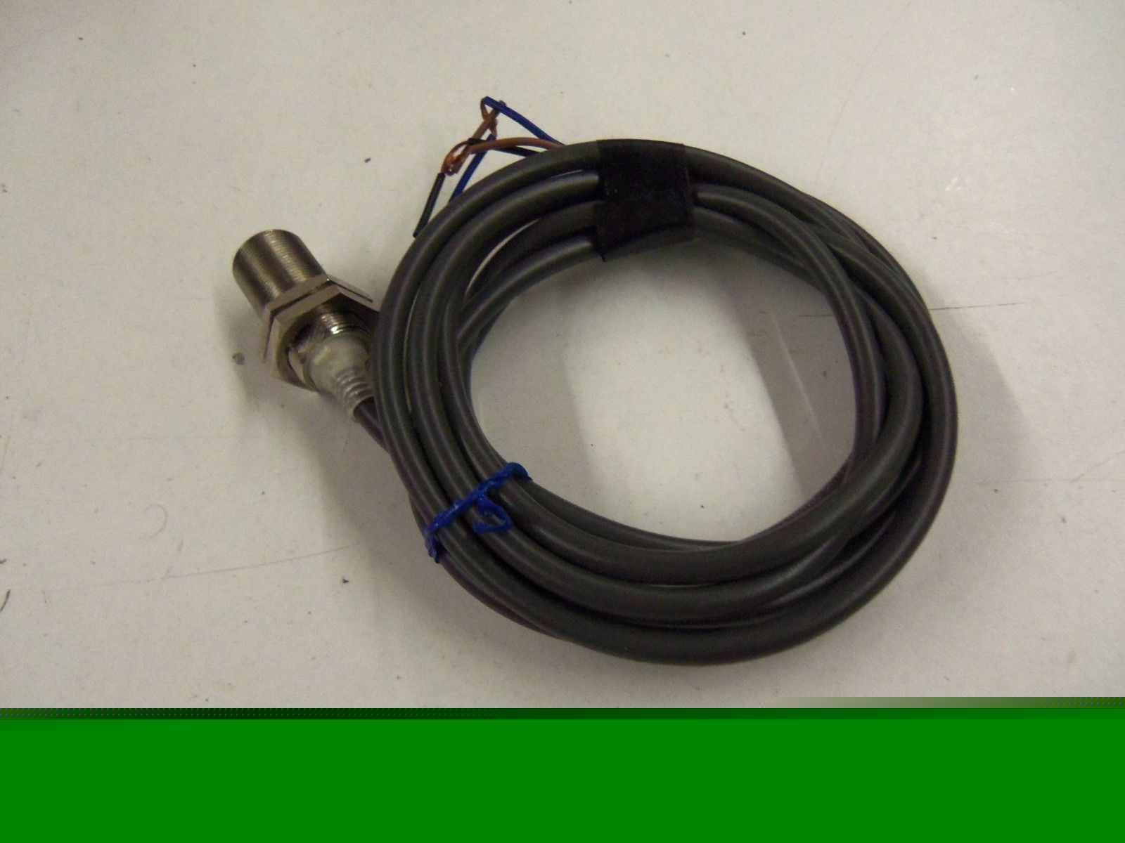 OMRON E2E-X5E2 *USED*