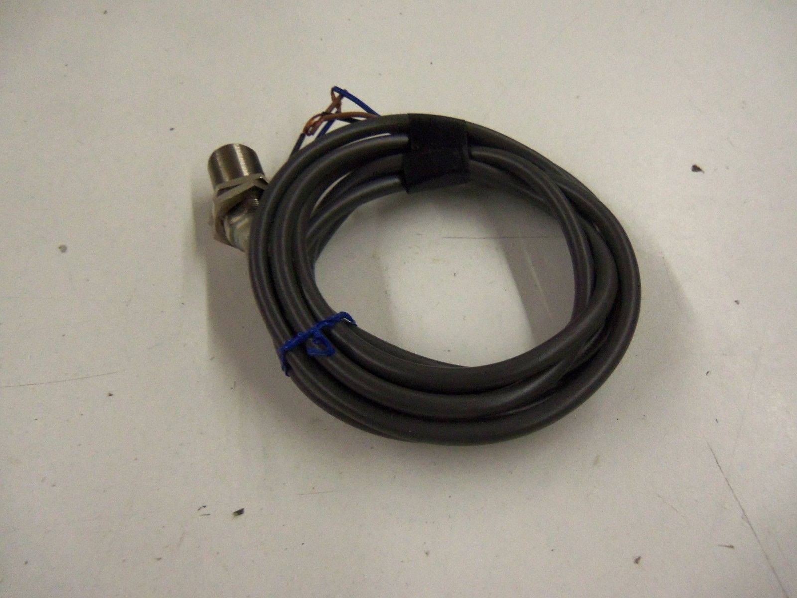 OMRON E2E-X5E2 *USED*