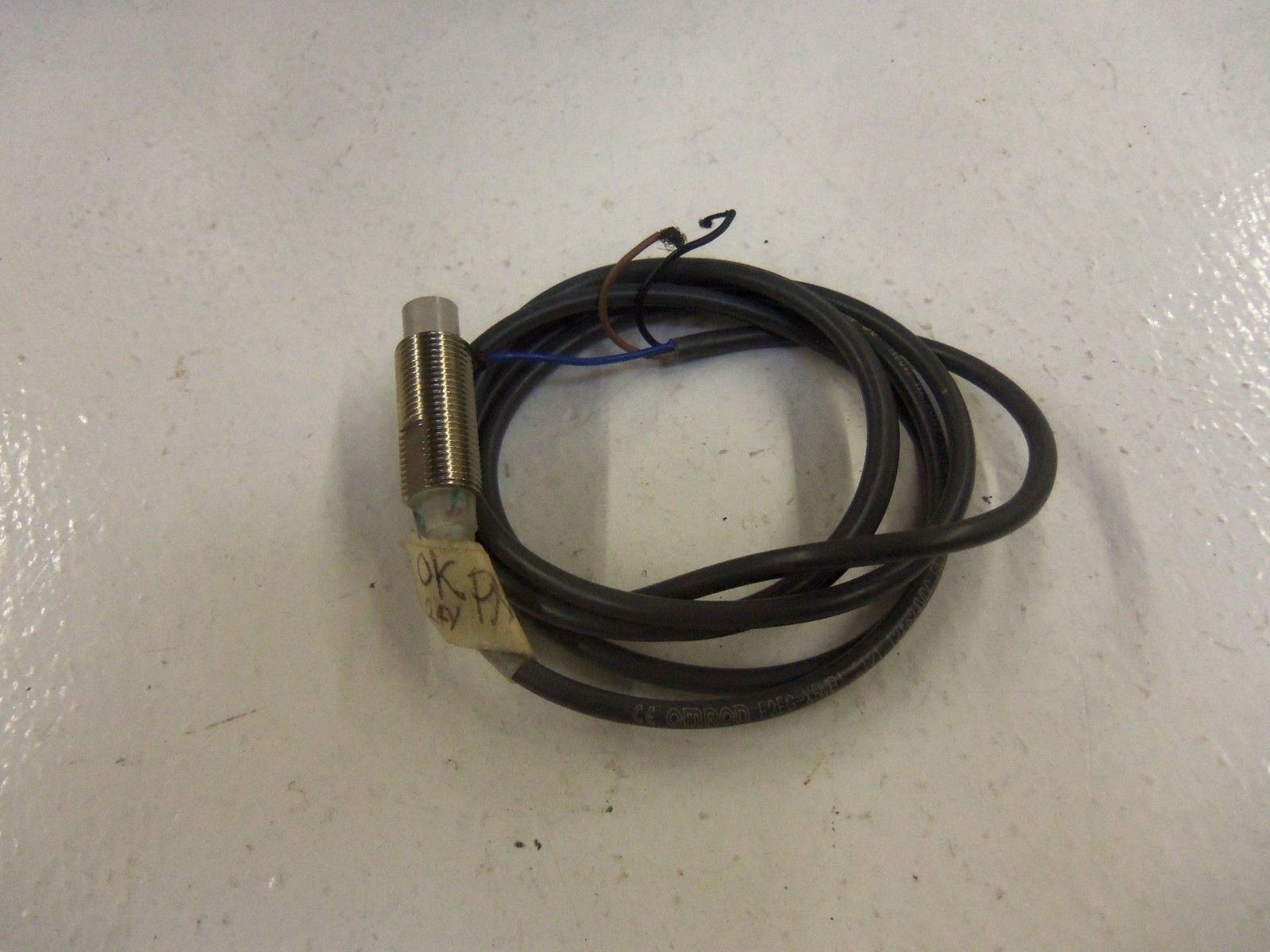OMRON E2EG-X5MB1 PROXIMITY SWITCH *USED*