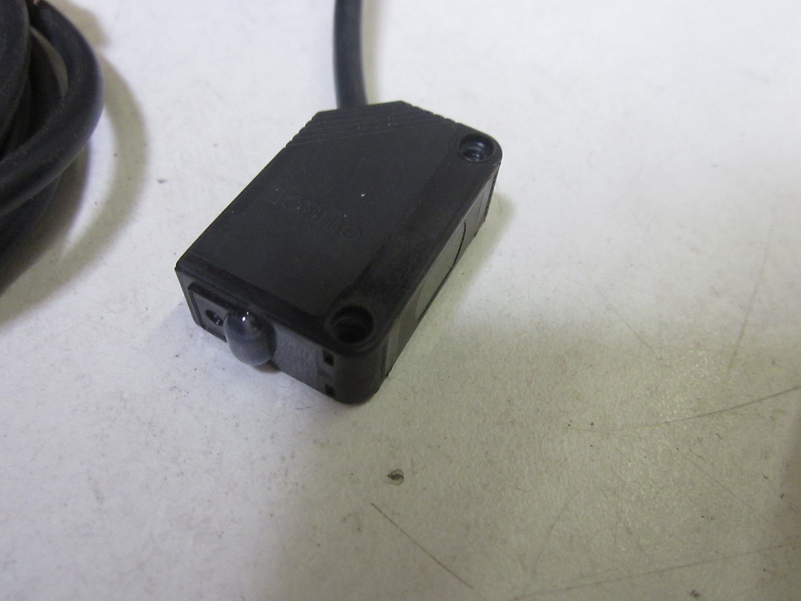 OMRON E3Z-T81-L PHOTOELECTRIC SENSOR EMITTER *USED*