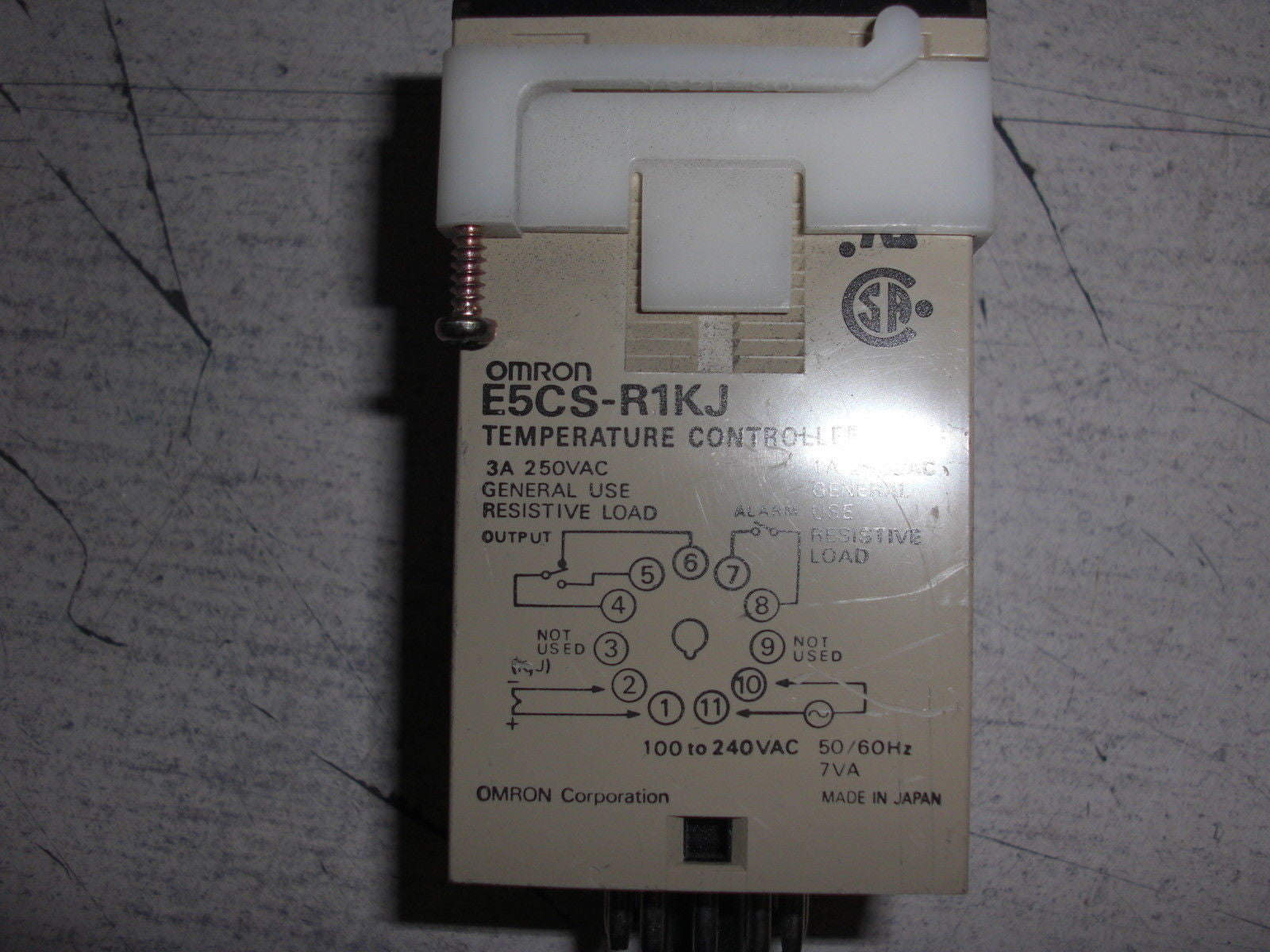 OMRON E5CS-R1KJ *USED*