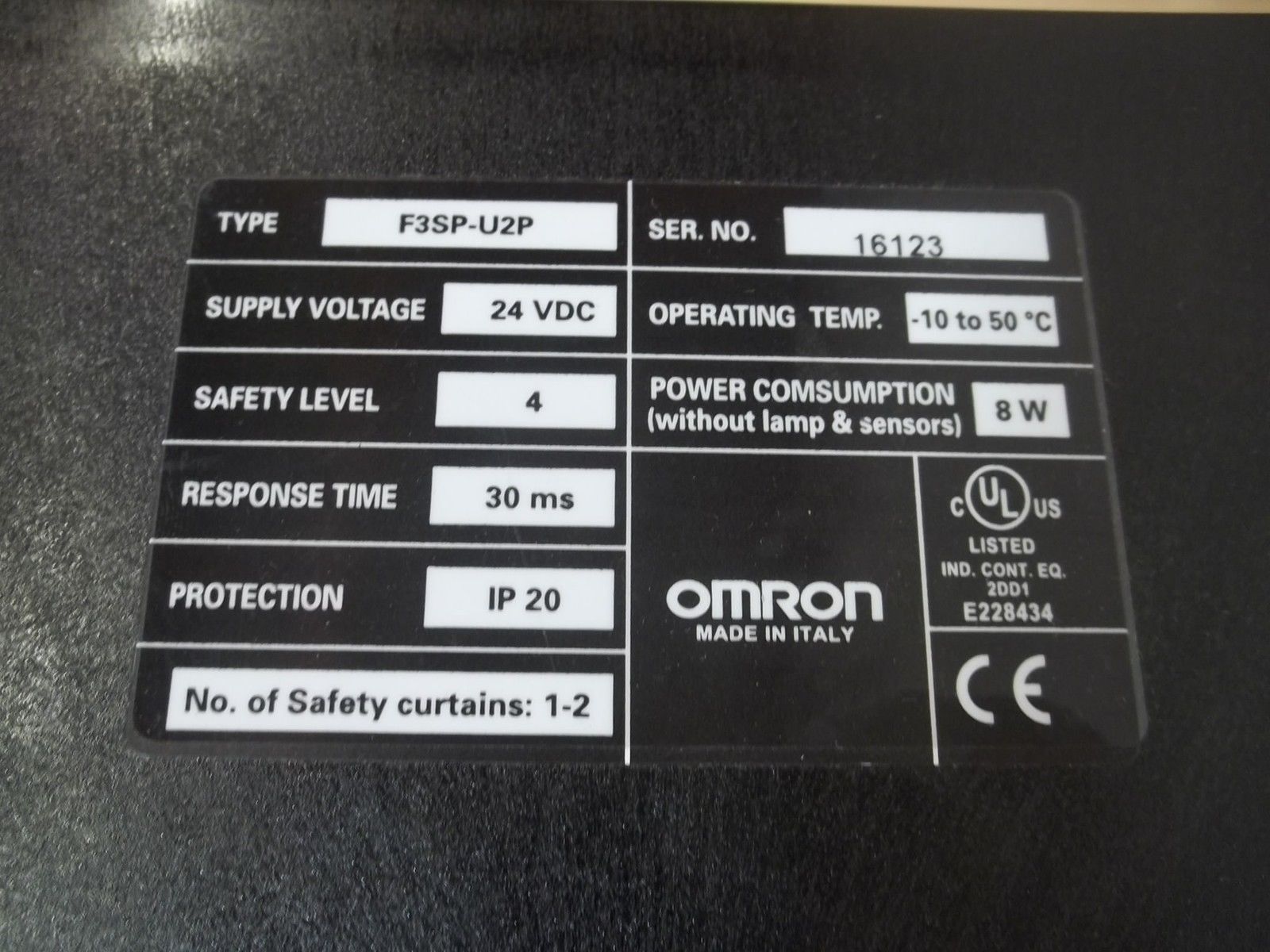 Omron F3SPU2P NSFP * GENUINE * F3SP U2P