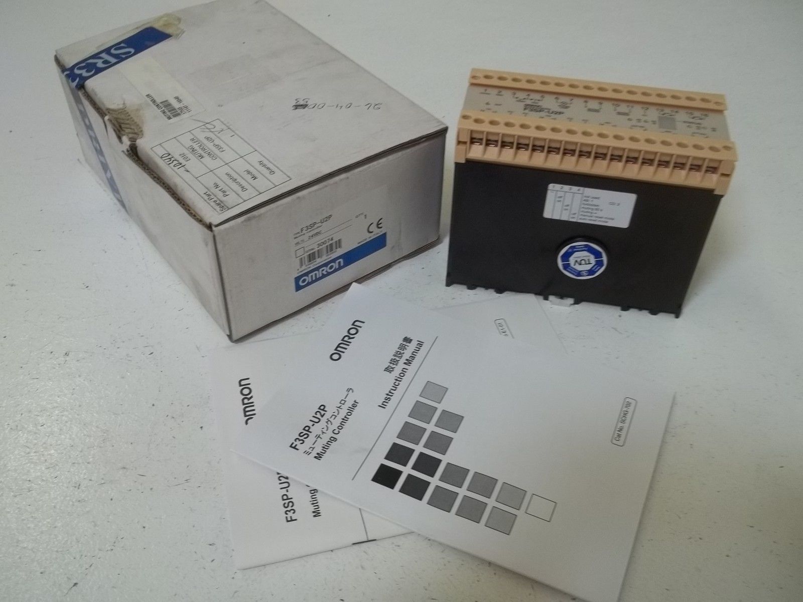 Omron F3SPU2P NSFP * GENUINE * F3SP U2P